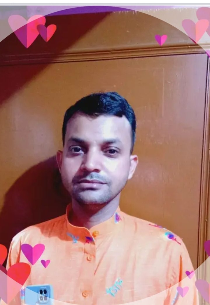 नरेंद्र पाठक