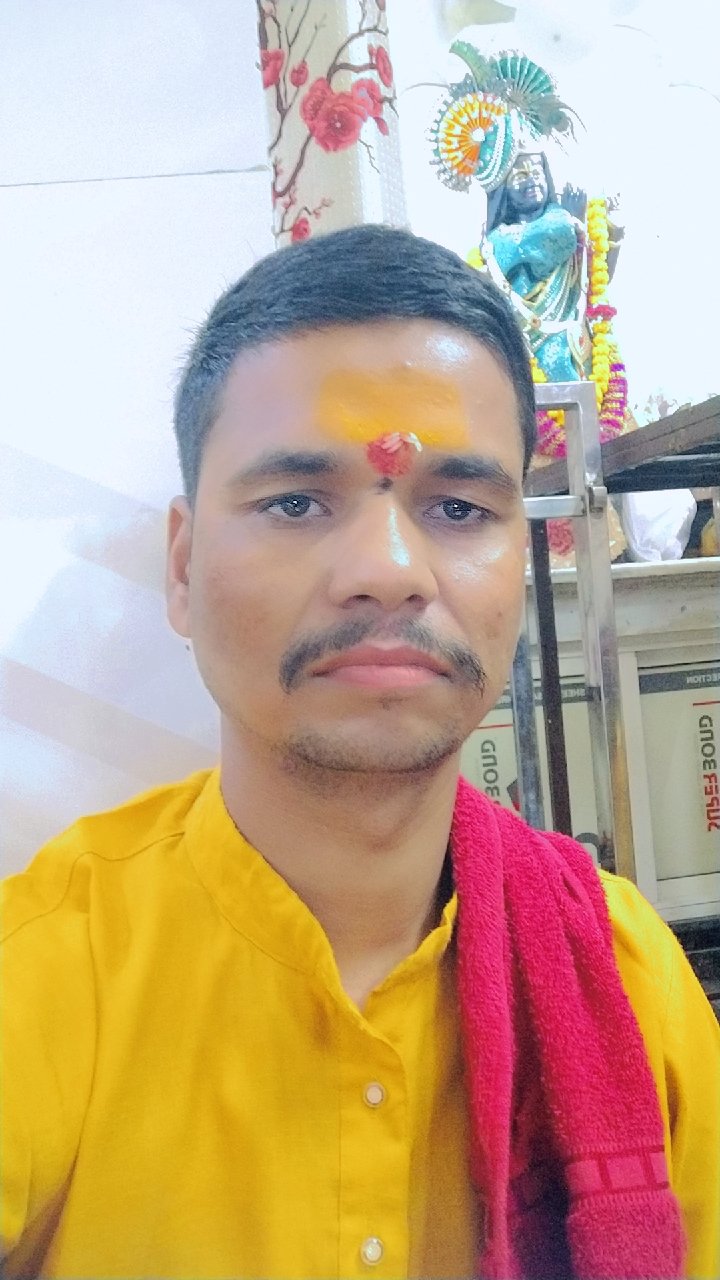 Shastri Bhuvnesh kumar Dixit